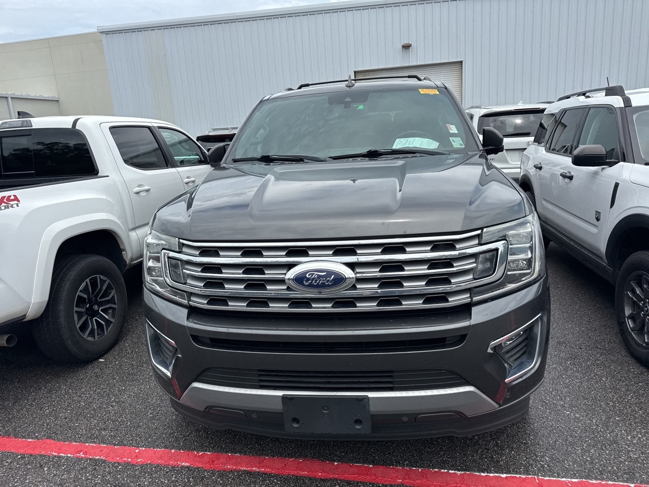 2020 Ford Expedition Limited photo 2
