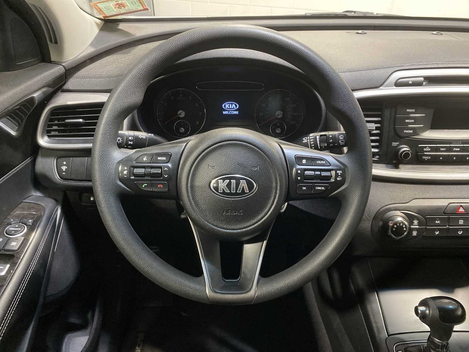 2016 Kia Sorento L photo 14