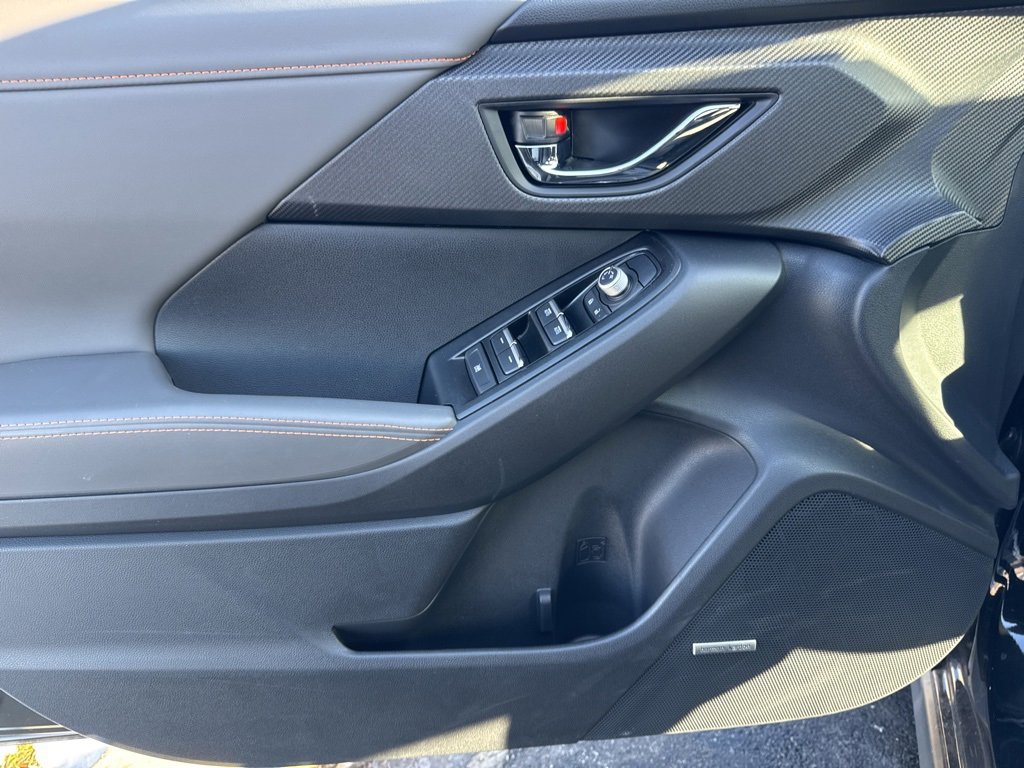 2025 SUBARU CROSSTREK - Image 12