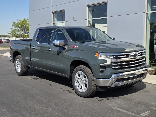 2026 Chevrolet Silverado 1500 LTZ photo 3