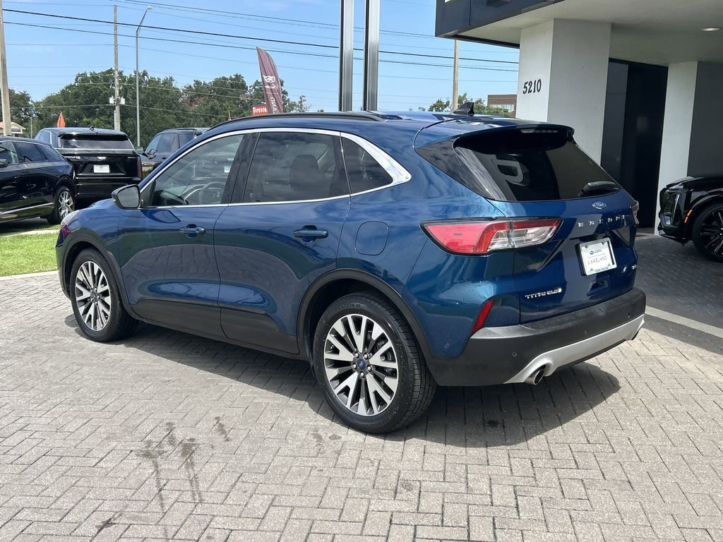 2020 Ford Escape Titanium Hybrid photo 4