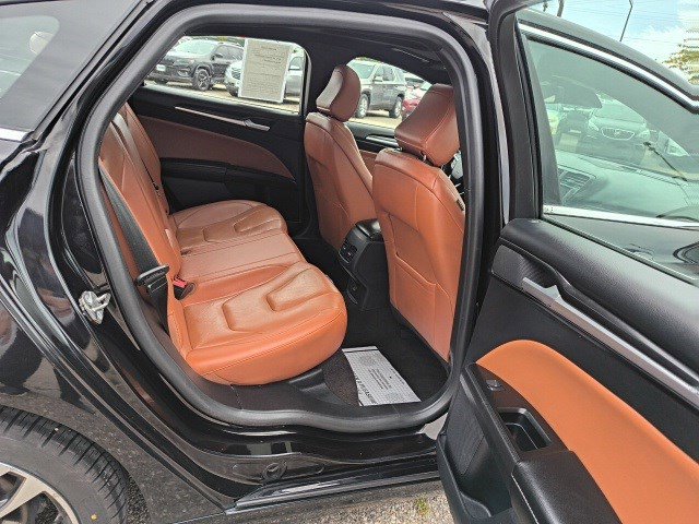 2020 Ford Fusion Titanium photo 17