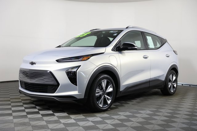 Used 2023 Chevrolet Bolt EUV LT with VIN 1G1FY6S04P4207294 for sale in Libertyville, IL