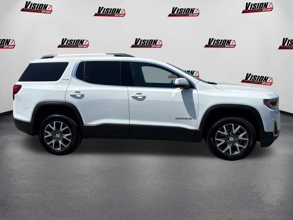 2022 Gmc Acadia SLE photo 4