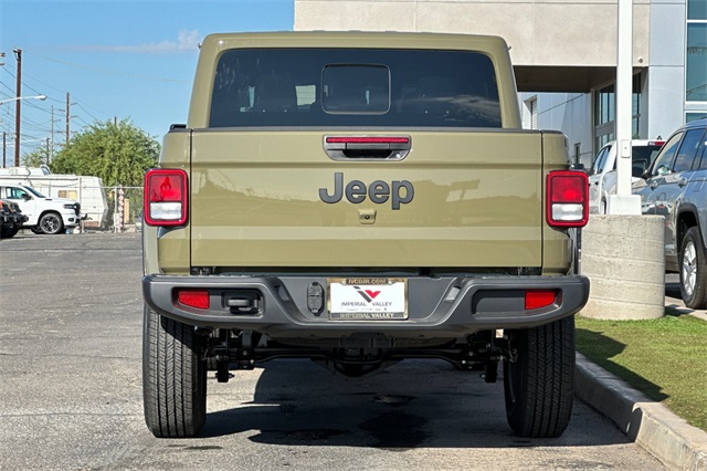 2025 Jeep Gladiator Sport S photo 4