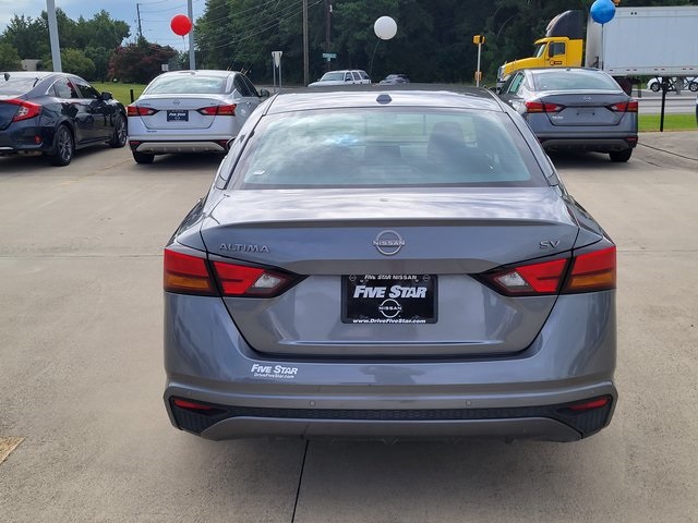 2023 Nissan Altima 2.5 SV photo 4