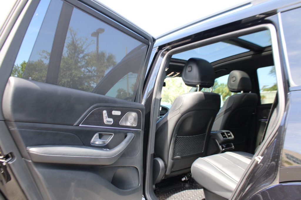 2023 Mercedes Benz GLS 580 4MATIC photo 27
