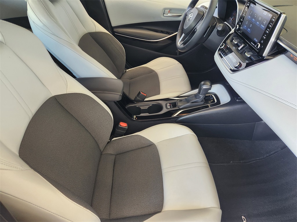 2019 Toyota Corolla XSE photo 13
