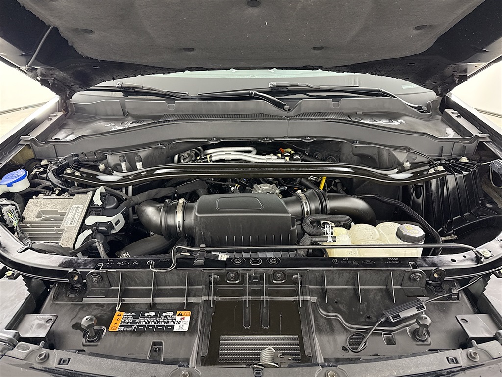 2022 Ford Explorer ST photo 30