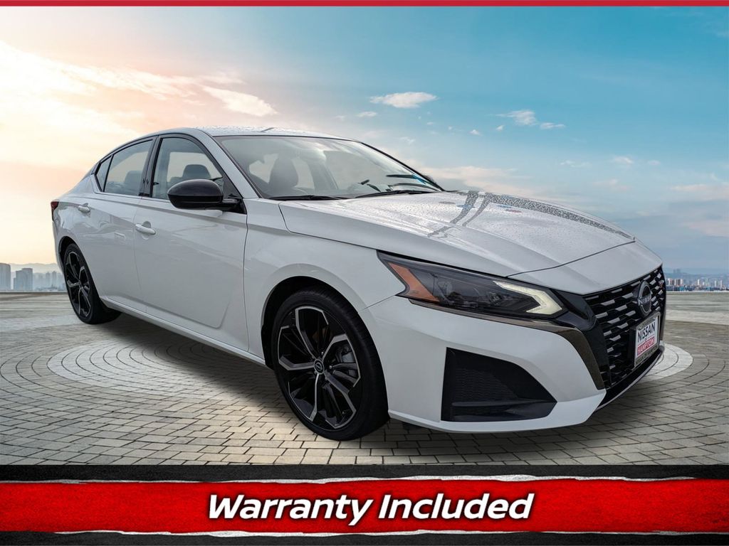 2023 Nissan Altima SR