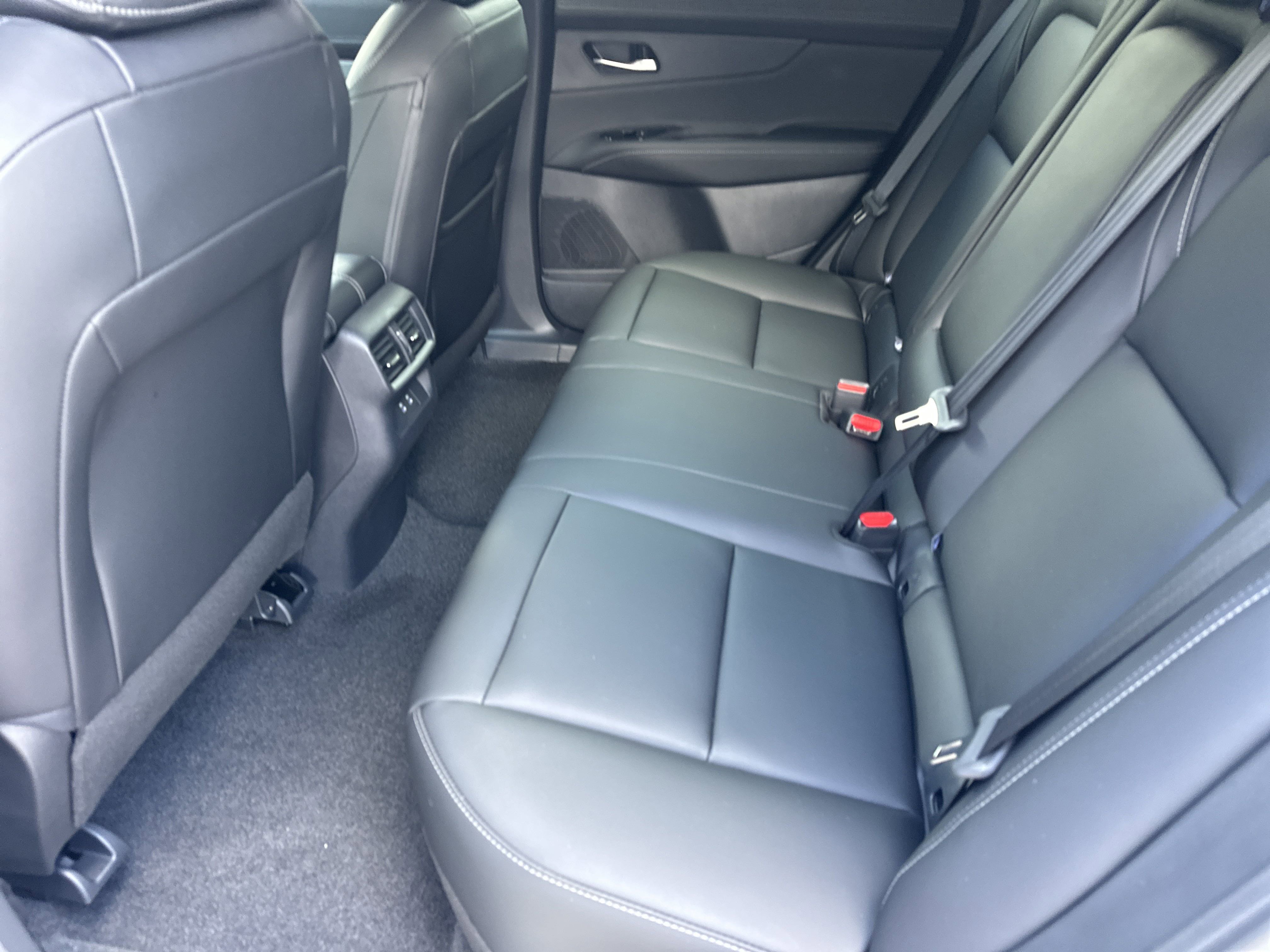 2025 Nissan Murano SL photo 16
