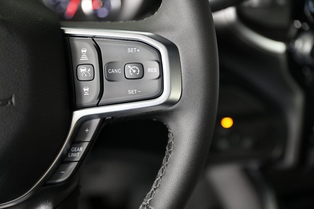2025 Ram 2500 Big Horn photo 4