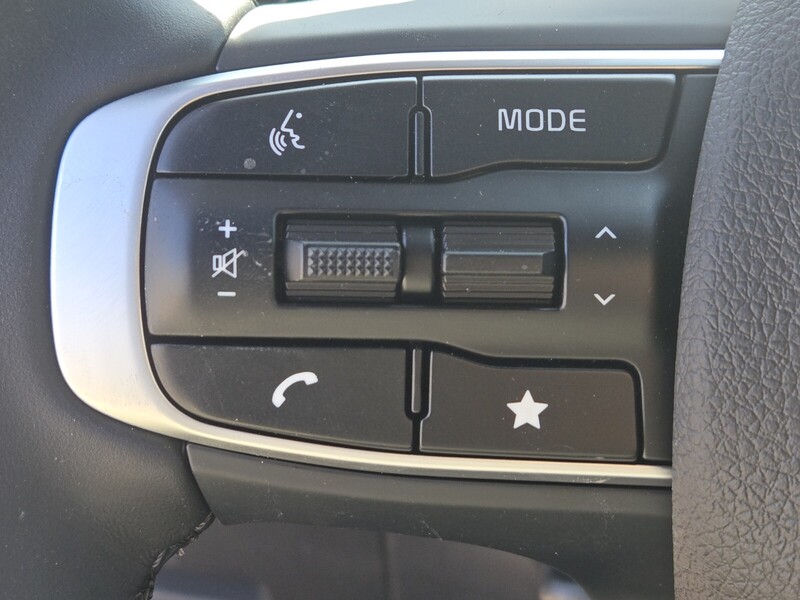2025 Kia K5 GT-Line photo 13
