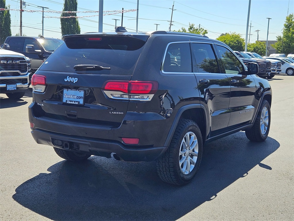 2021 Jeep Grand Cherokee Laredo E photo 3