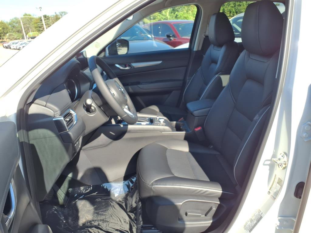2025 Mazda CX-5 2.5 Select photo 16