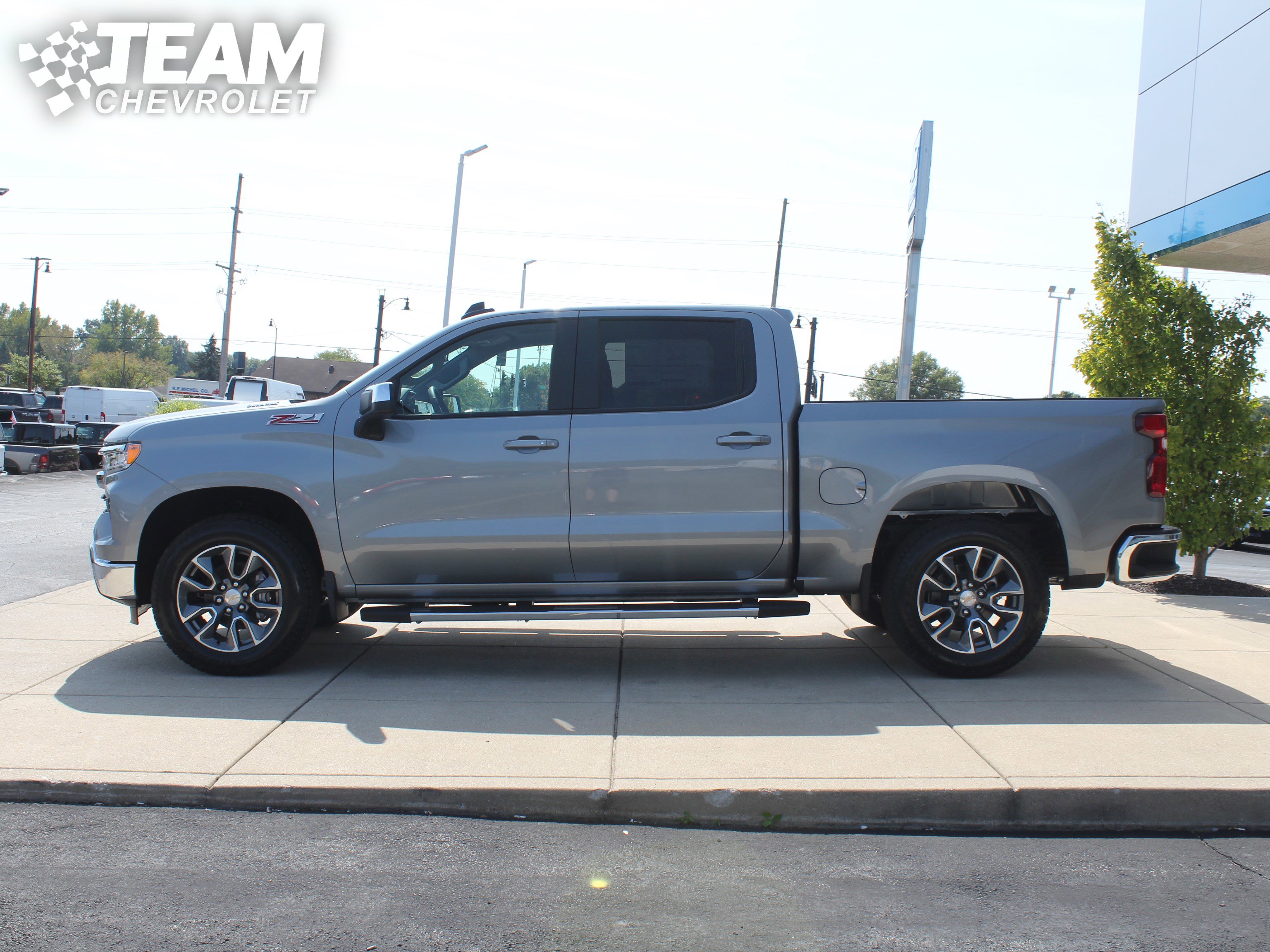 2026 Chevrolet Silverado 1500 LT photo 7