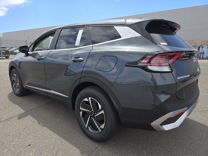 2025 Kia Sportage Hybrid LX photo 4