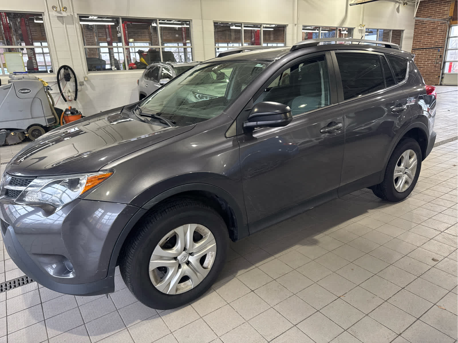 2014 Toyota RAV4 LE