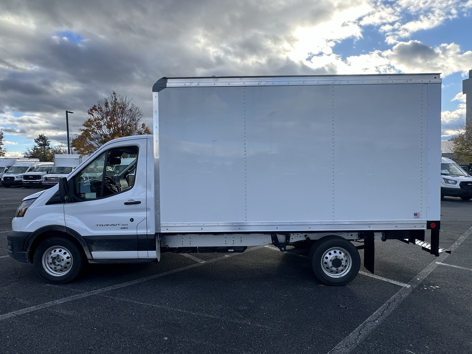 2024 Ford Transit photo 8