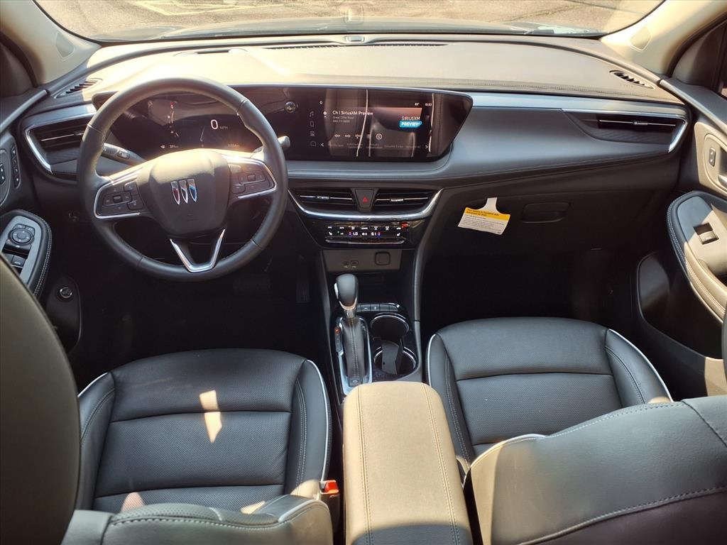 2024 Buick Encore GX Avenir photo 2