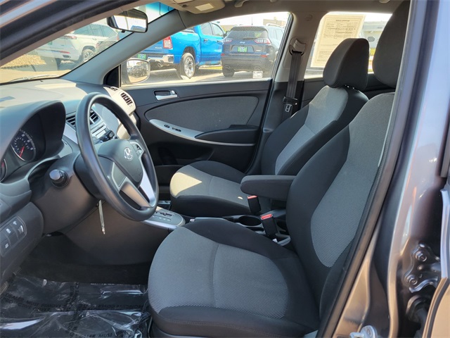 2014 Hyundai Accent GS photo 13