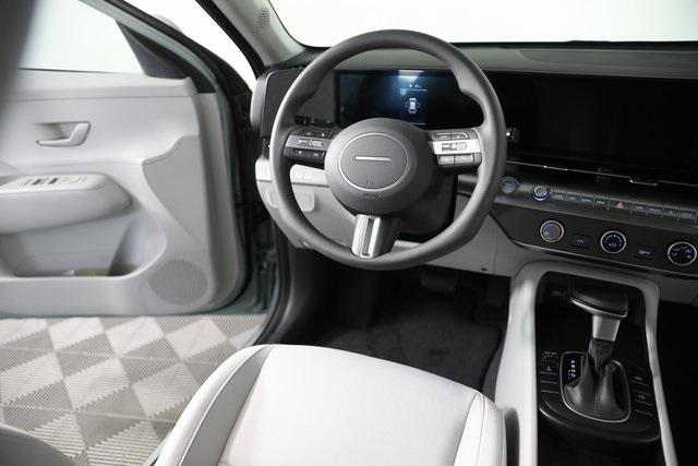 2026 Hyundai Kona SE photo 16