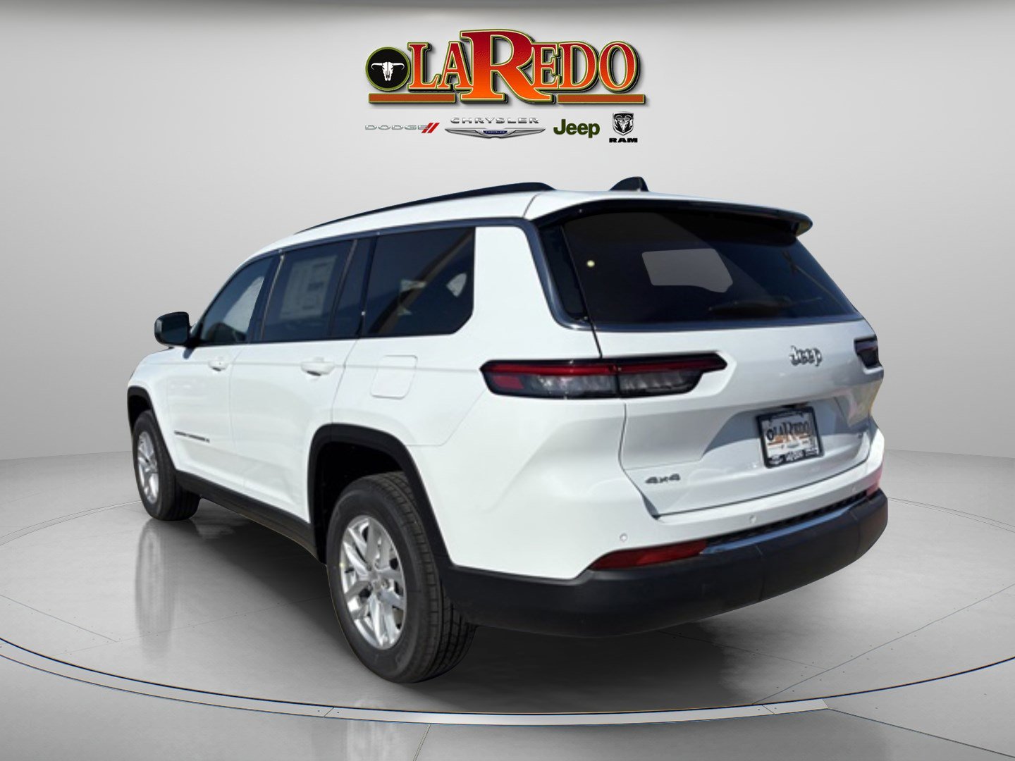 2025 Jeep Grand Cherokee Laredo Altitude photo 5