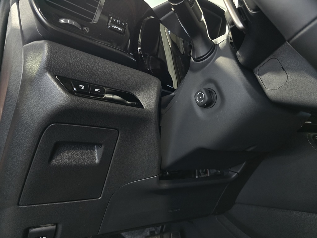 2025 Lexus NX 450h+ Luxury AWD photo 11