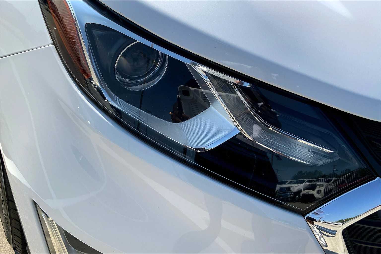 2020 Chevrolet Equinox LT photo 22