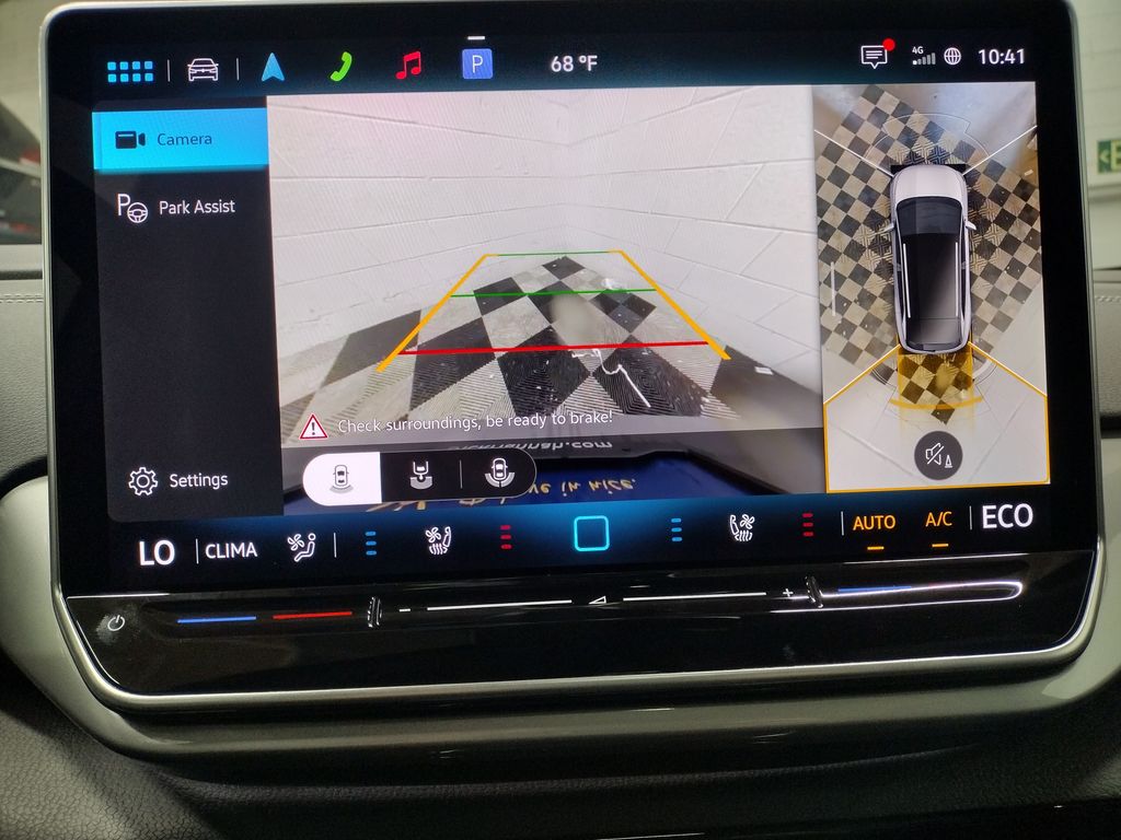 2025 Volkswagen ID.4 Pro Plus photo 9