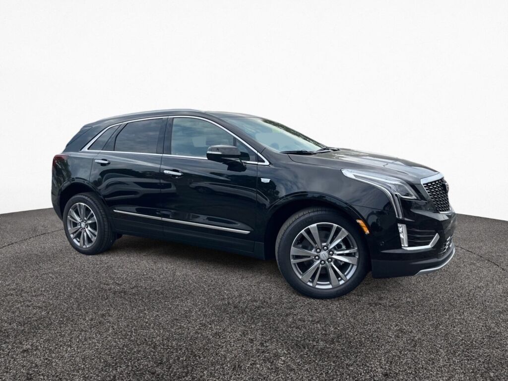 2025 Cadillac XT5 Premium Luxury photo 2