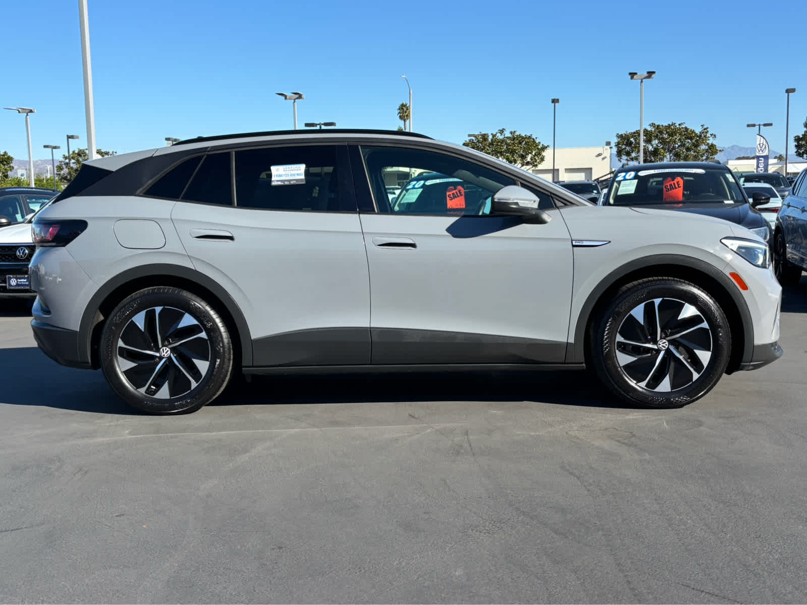 Used 2021 Volkswagen ID.4 PRO with VIN WVGRMPE26MP024018 for sale in Ventura, CA