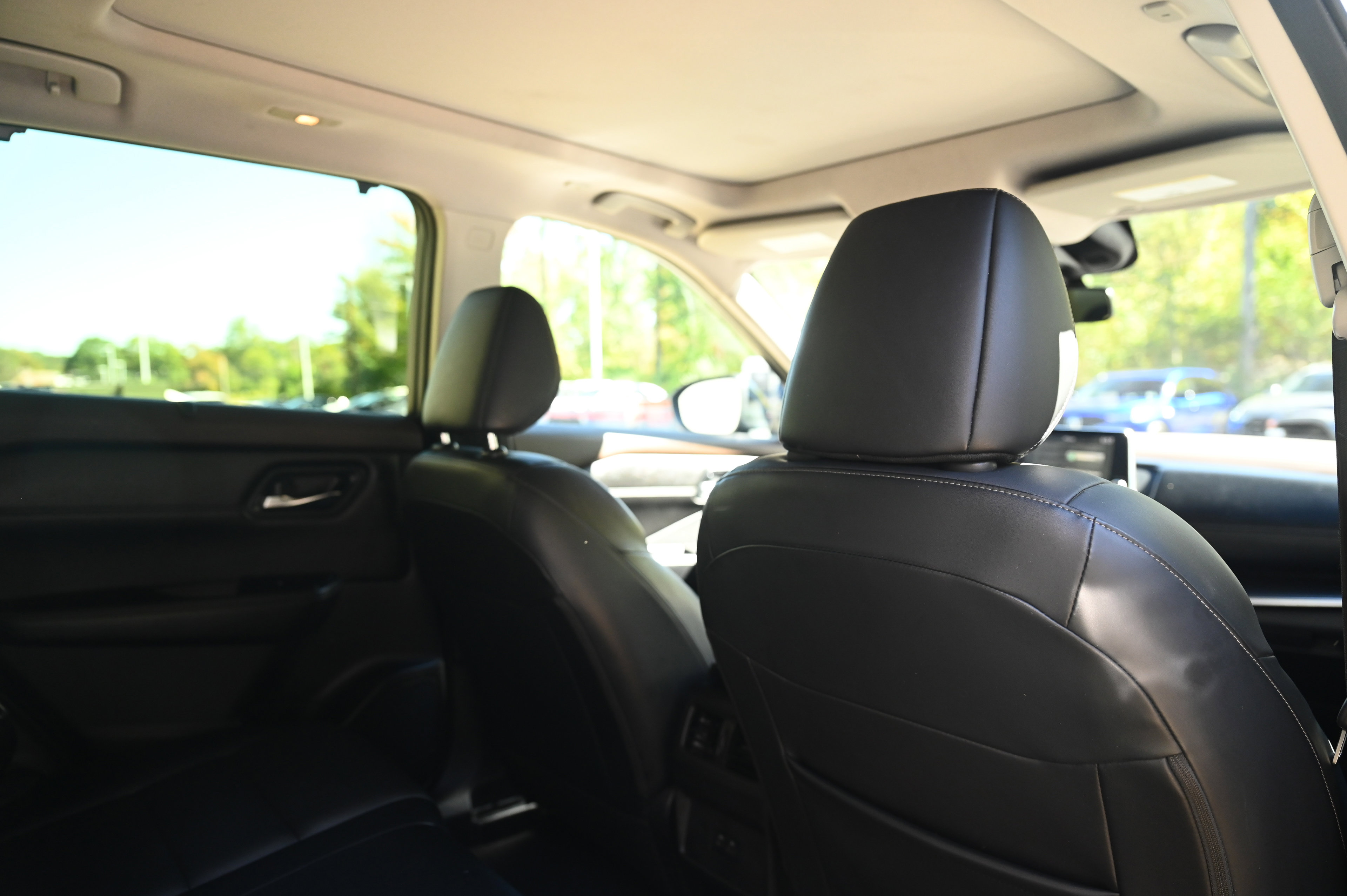 2023 Nissan Rogue SV photo 23