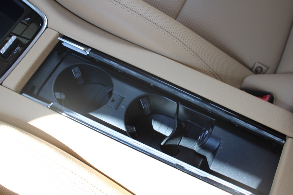 2023 Porsche Panamera E-Hybrid 4 photo 33