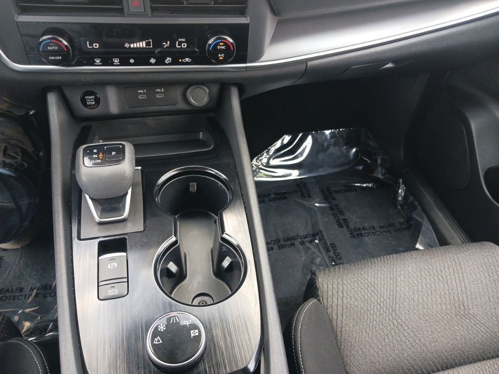 2024 Nissan Rogue SV photo 26