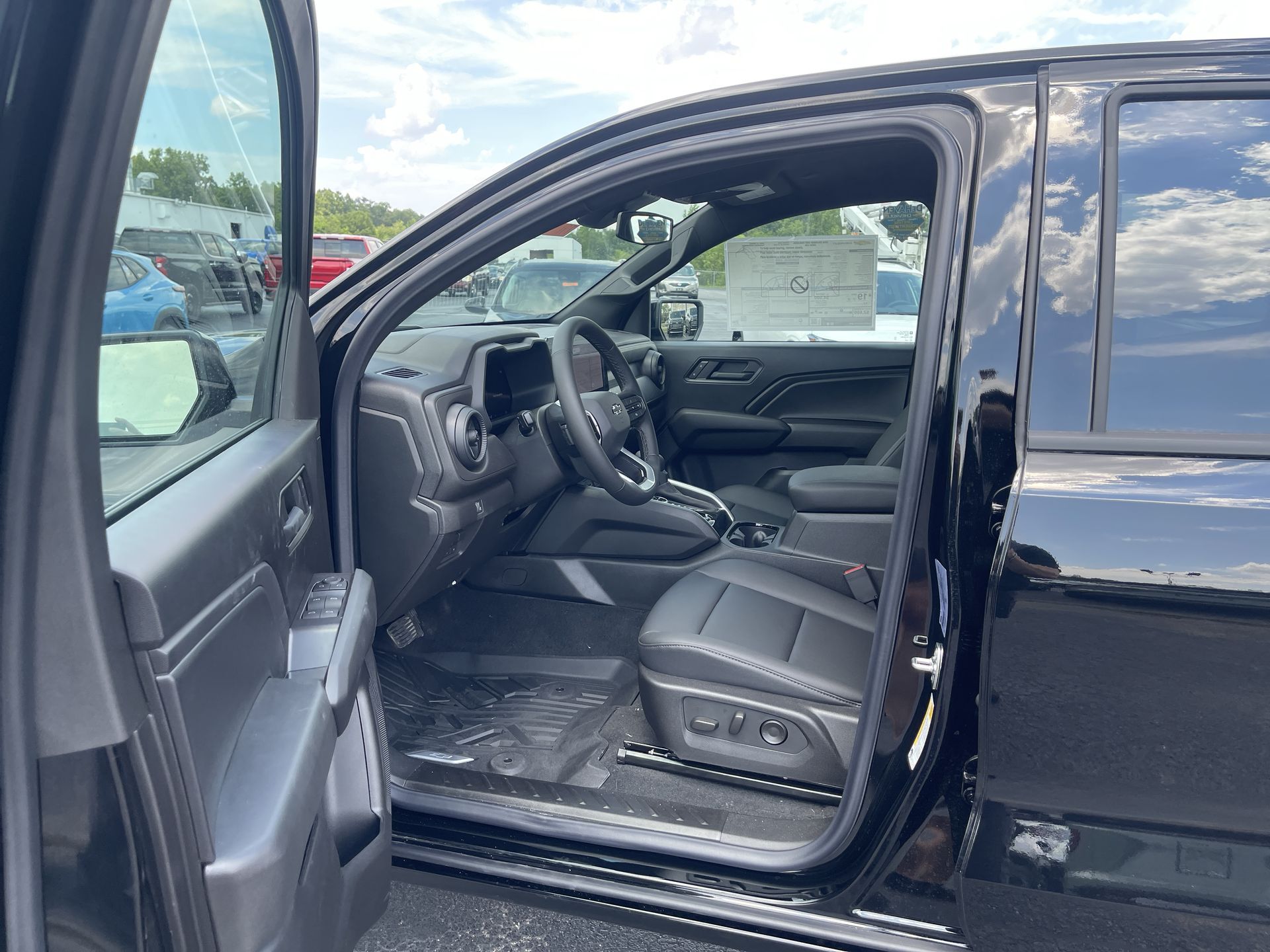 2026 Chevrolet Colorado Trail Boss photo 45