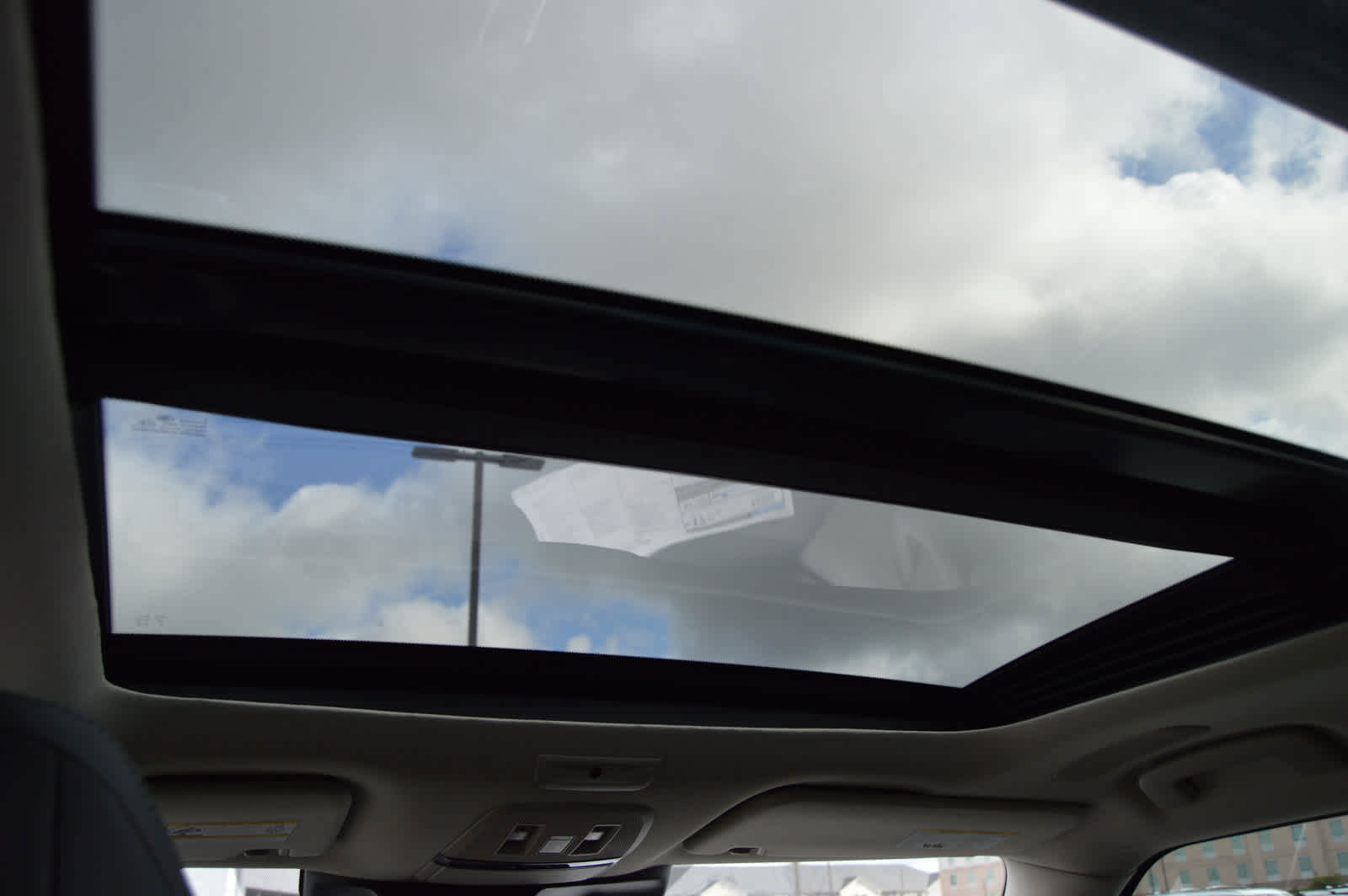 2025 Infiniti QX80 Sensory photo 18