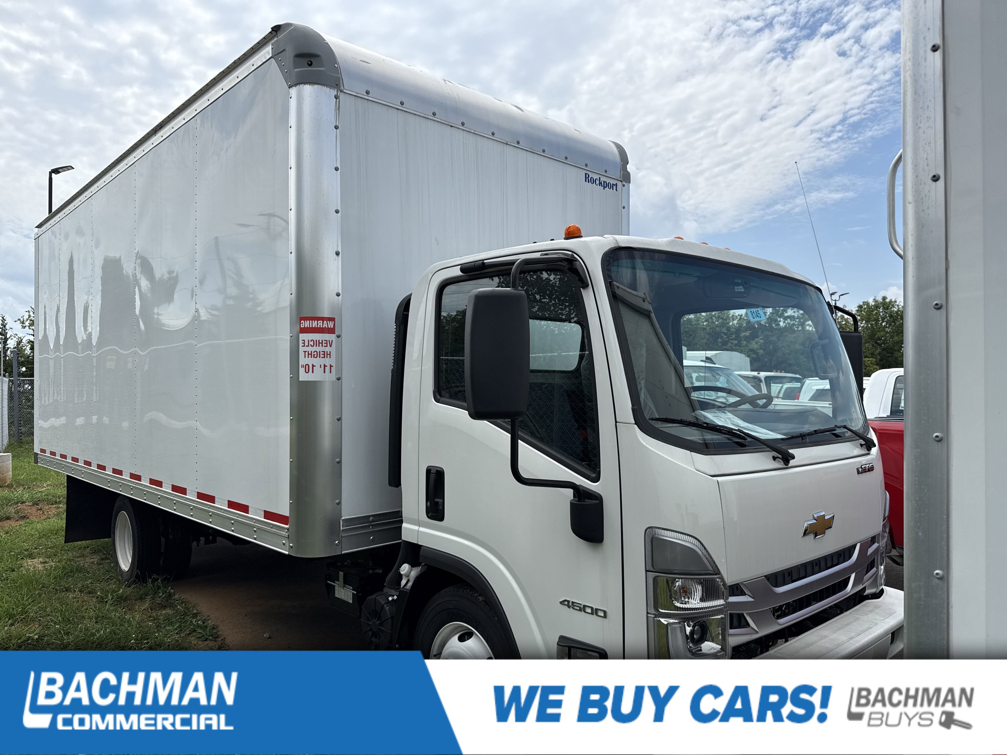 2024 Chevrolet Low Cab Forward Base's photo