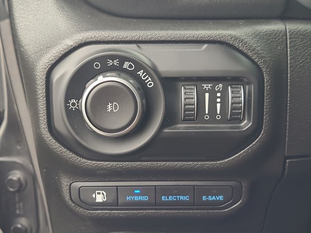 2021 Jeep Wrangler Unlimited Sahara 4xe photo 20