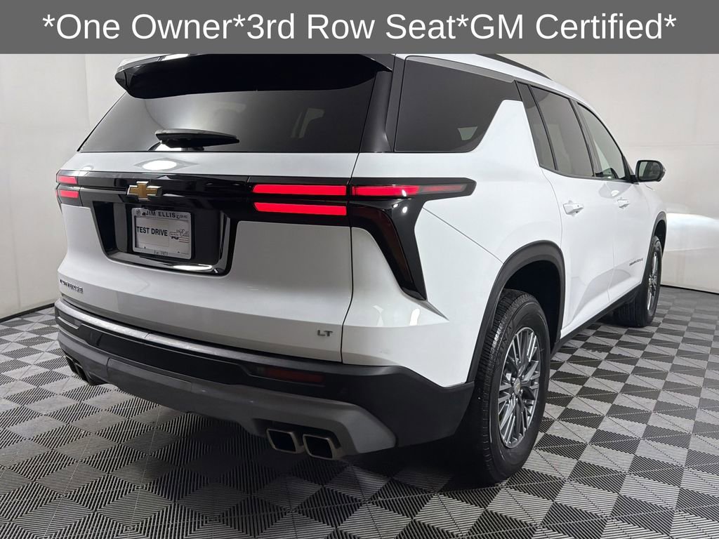 2024 Chevrolet Traverse photo 3