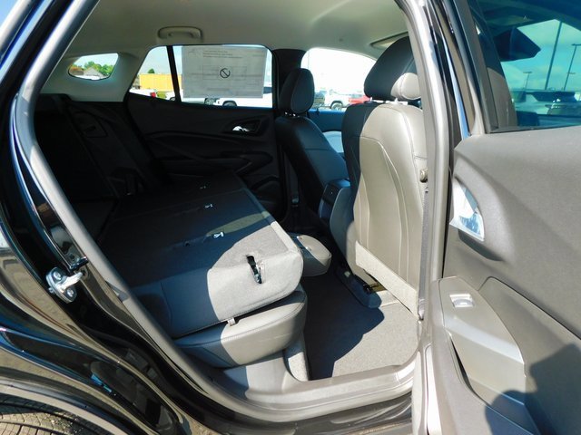 2025 Chevrolet Trax LT photo 21