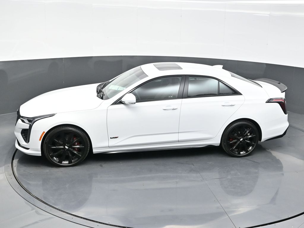 2025 Cadillac CT4 photo 18