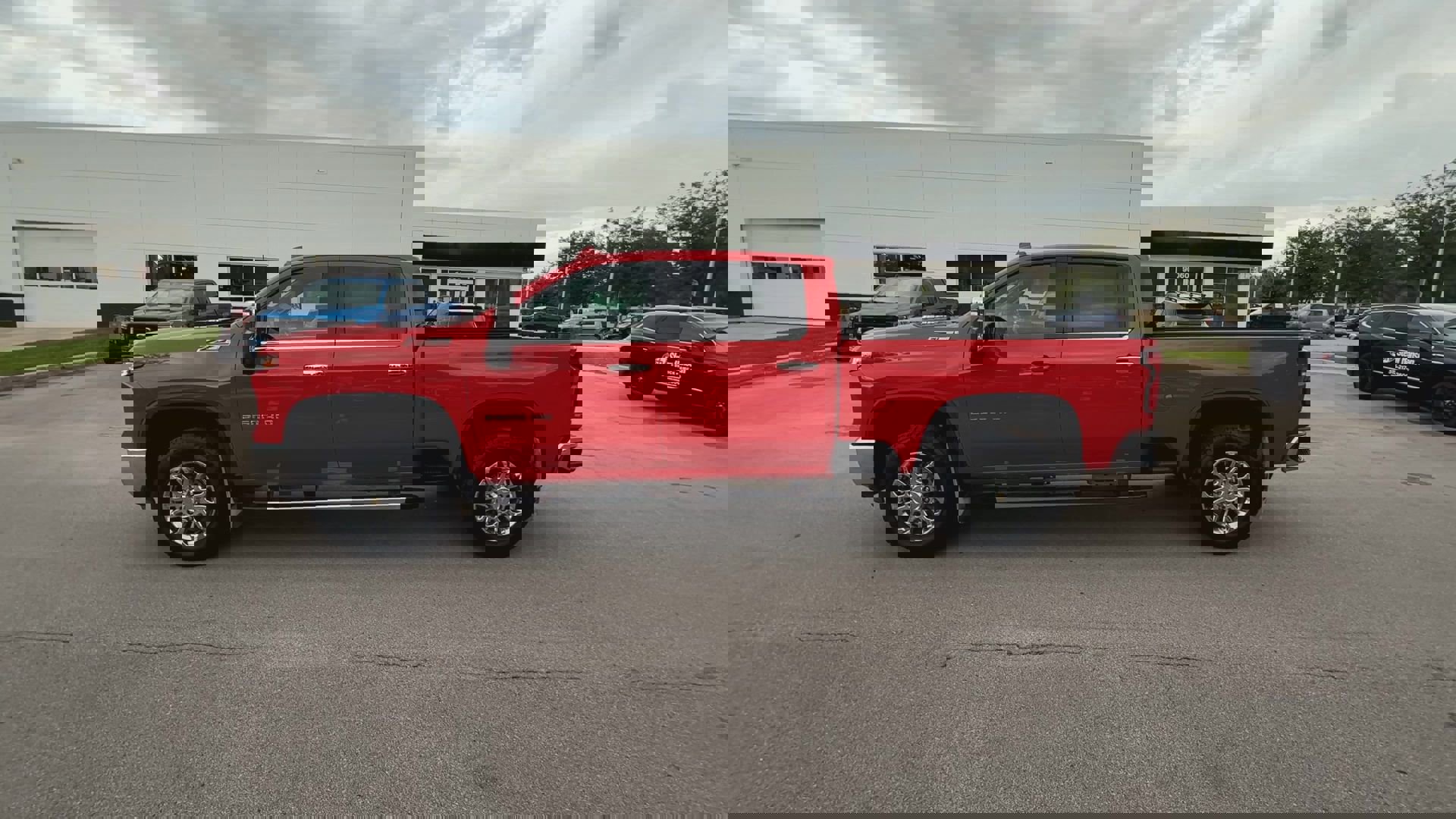 2024 Chevrolet Silverado 2500HD LTZ photo 4