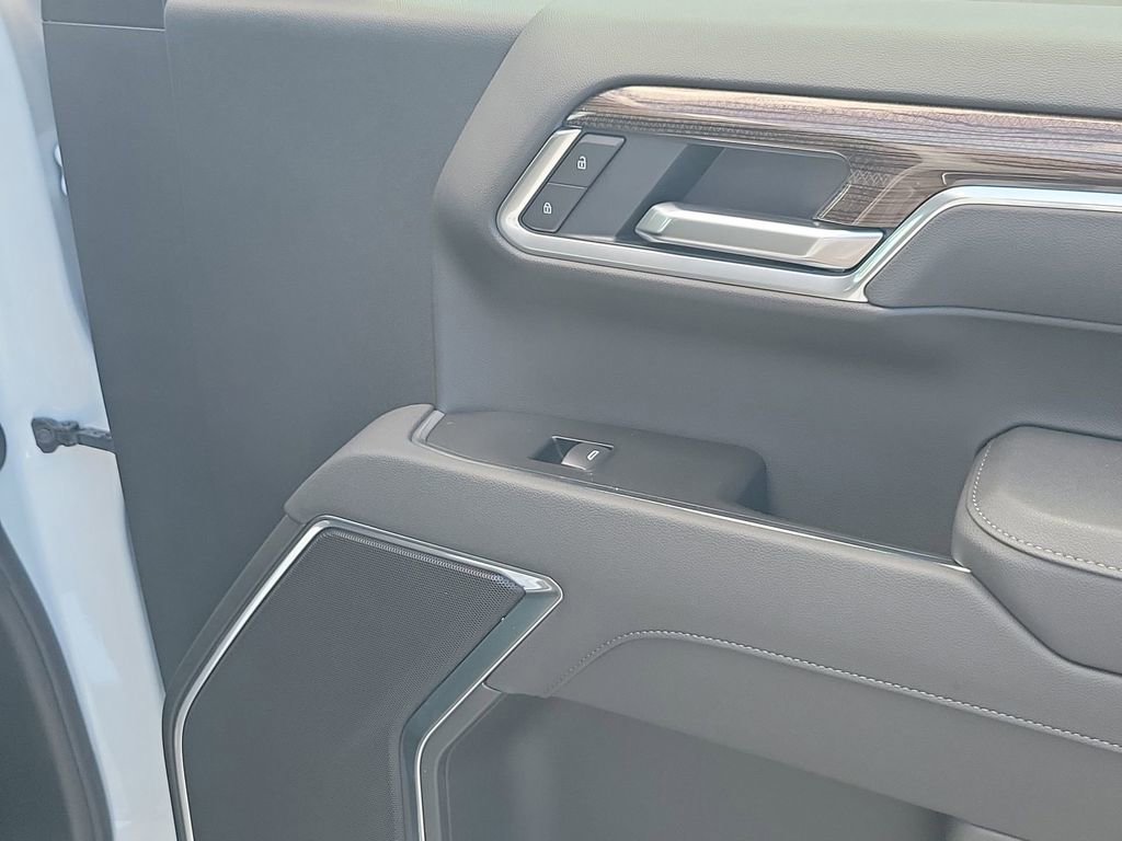 2026 Chevrolet Silverado 1500 LT photo 46