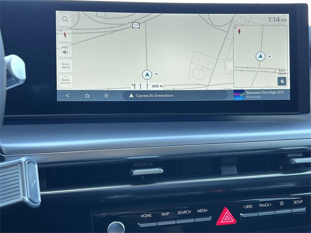 2026 Hyundai Ioniq SEL photo 4