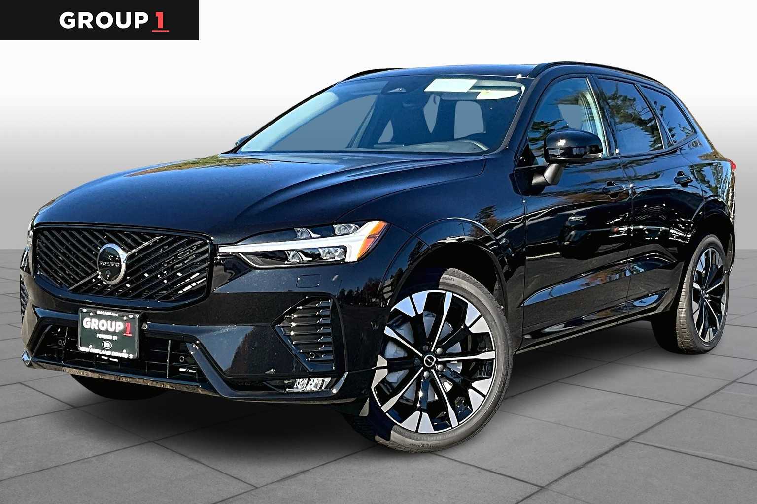 2026 Volvo XC60 Plus's photo