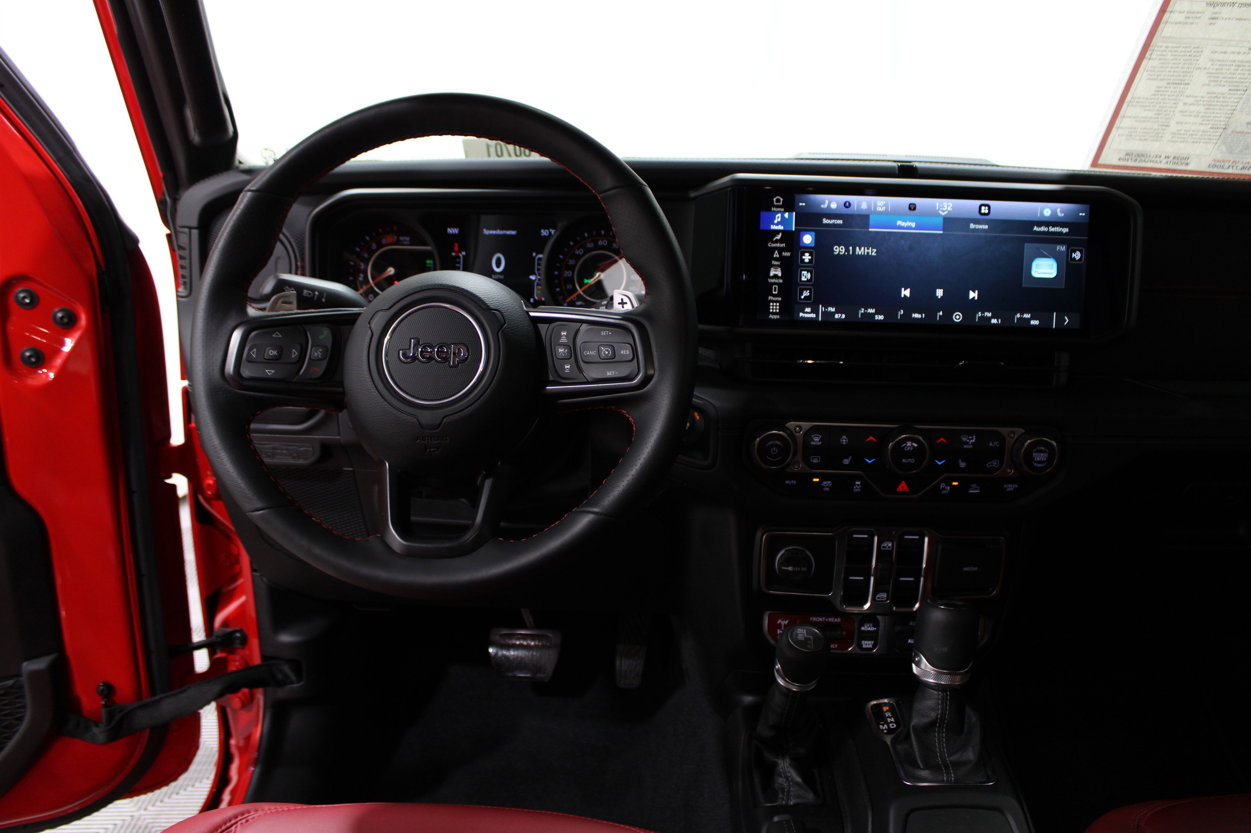 2024 Jeep Wrangler Rubicon photo 2