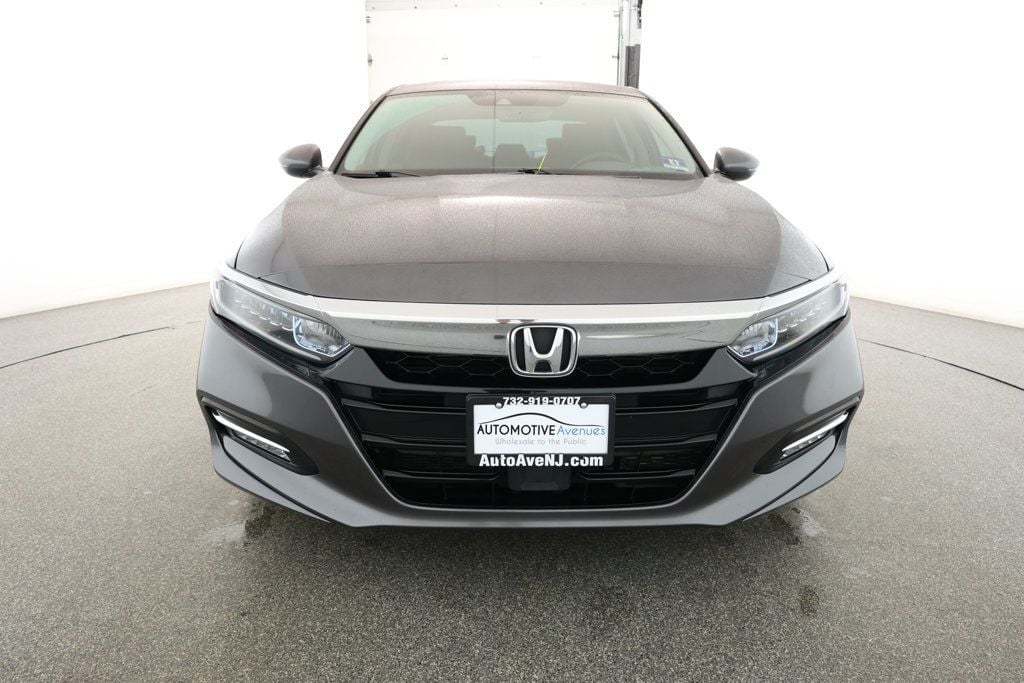 2019 Honda Accord Hybrid EX-L photo 2