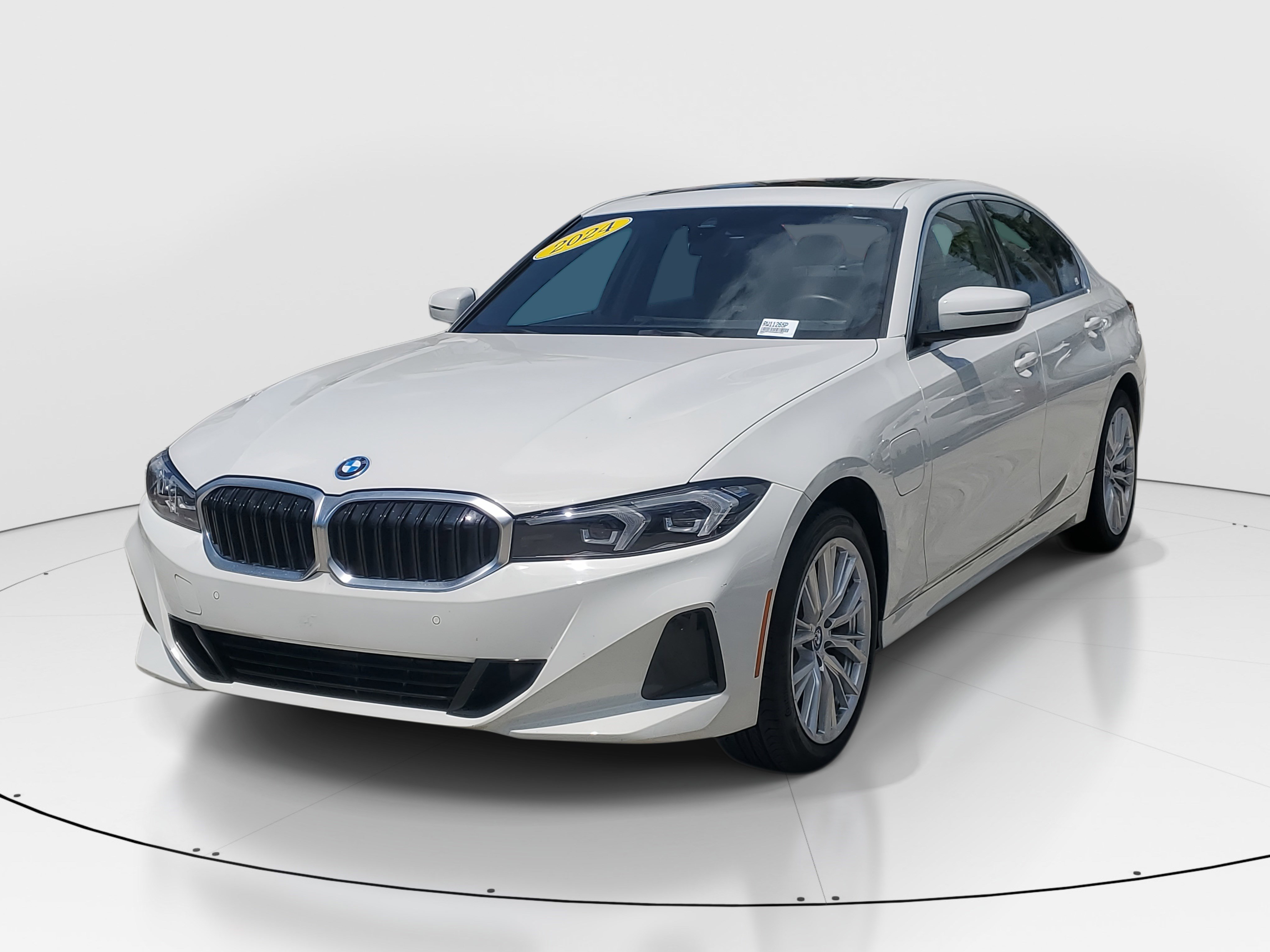 2024 Bmw 330e xDrive photo 4
