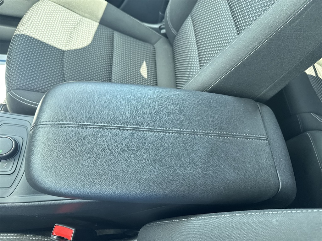 2024 Gmc Terrain SLE photo 26